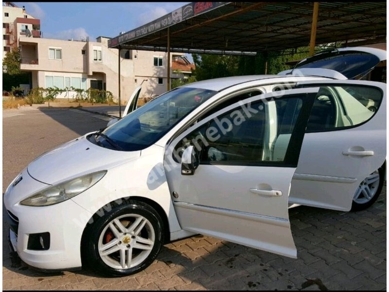 Sahibinden Satılık 2011 Model Peugeot 207 1.4 HDi Envy