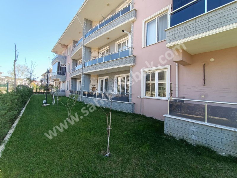 Sakarya Karasu Yalı Mah. Satılık 1+1 Havuzlu Yüksek Giriş Yazlık 65 m2