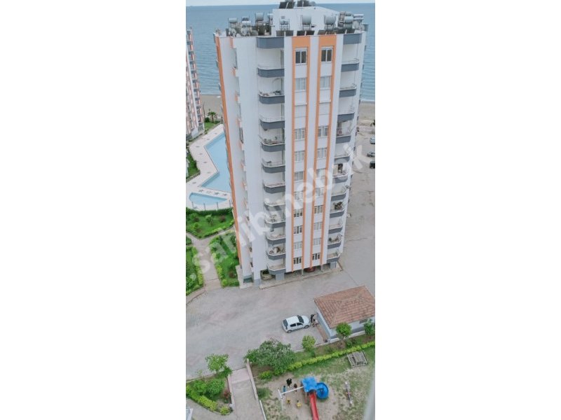 Mersin Mezitli Deniz Mah. Denize Sıfır Satılık 3+1 Daire 135 m2