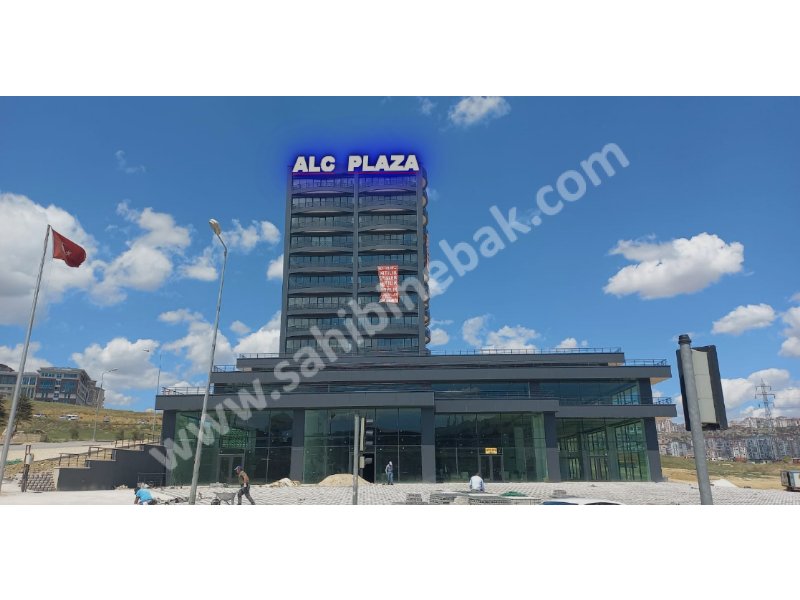 ANKARA YENİMAHALLE MEHMET AKİF ERSOY CADDE ÜZERİN'DE SATILIK 82 M2 OFİS