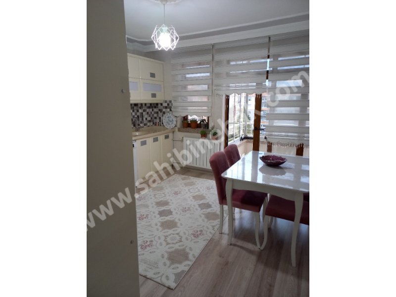 Kırşehir Ahievran Mah. Sahibinden Satılık 5. Kat 3+1 Daire 140 m2