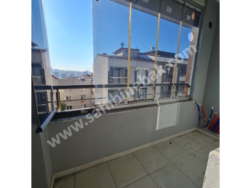 Esenyurt Saadetdere Mah. Satılık 4.Kat 3+1 Daire 140 m2