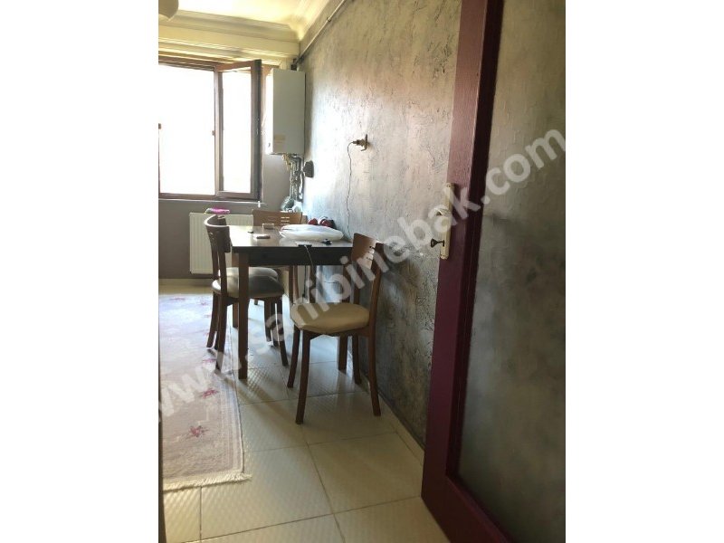 İstanbul Eyüpsultan Merkez Mah. Satılık 3+1 Ara Kat Daire 95 m2