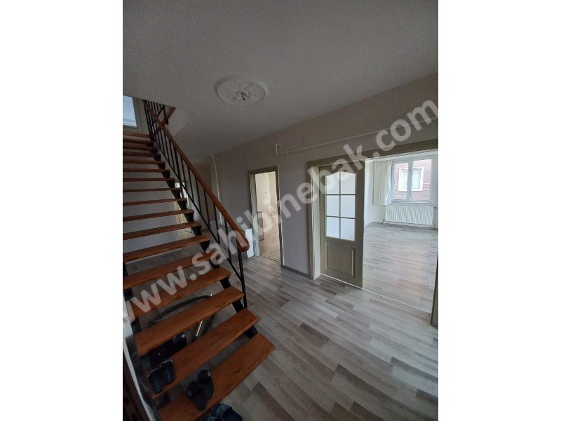 Aksaray Merkez Çerdiğin Mah. Satılık 2.Kat 5+1 Dubleks Daire 350 m2