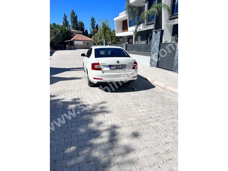Sahibinden Satılık 2015 Model Skoda Octavia  1.6 TDI Optimal - Yarı Otomatik