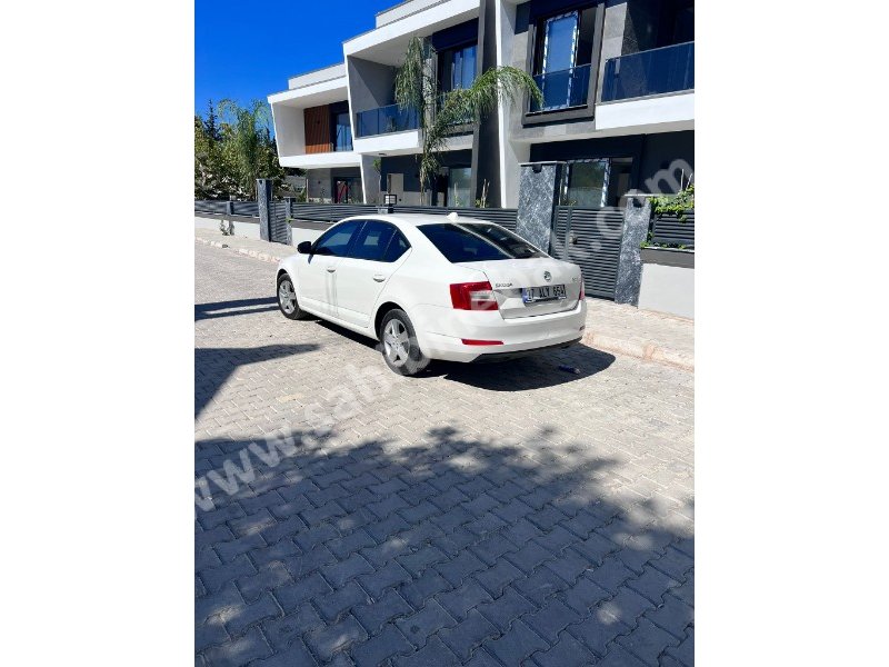 Sahibinden Satılık 2015 Model Skoda Octavia  1.6 TDI Optimal - Yarı Otomatik