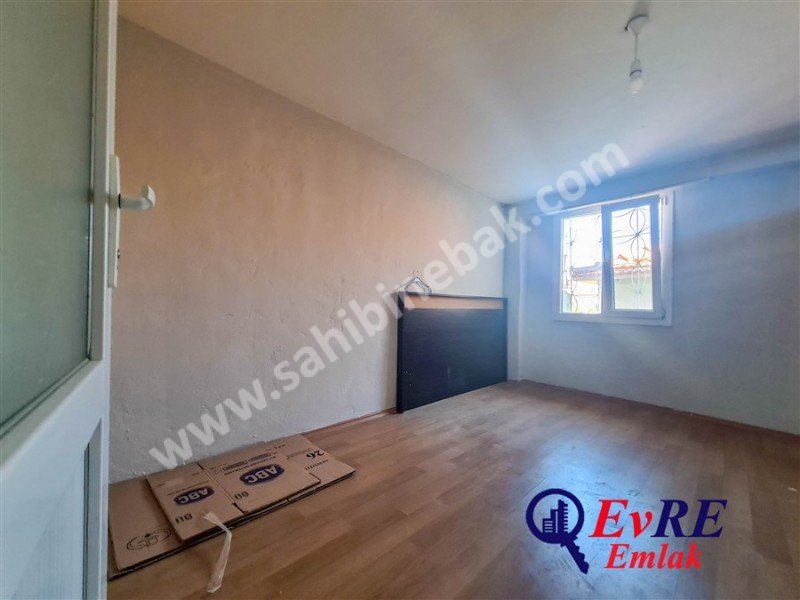 Balıkesir Ayvalık Zekibeyde Mükemmel Manzaralı Satılık 4+2 Taş Ev