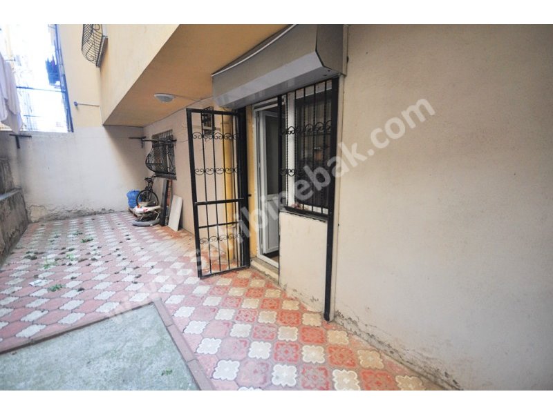 İstanbul Bahçelievler Siyavuşpaşa Mah. Satılık 2+1 Giriş Katı Daire 90 m2