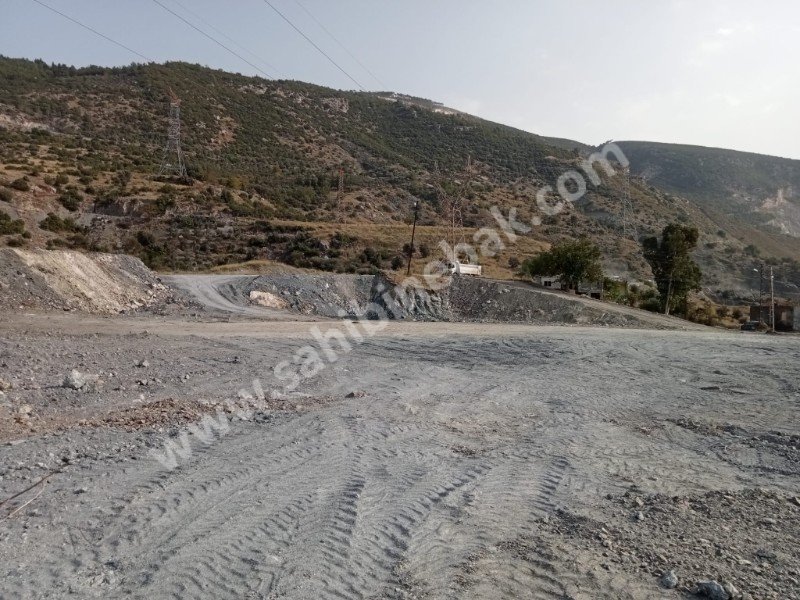 İSKENDERUN AKÇAYDA SAHİBİNDEN KİRALIK TIR GARAJI ARAZİSİ