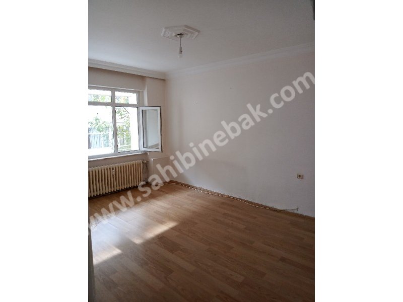 Kocaeli İzmit Öğretmenler Sitesin'de Satılık 2. Kat 3+1 Daire 130 m2