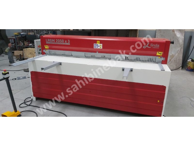 LRGM 2050 x 3mm Linda Machine Rediktörlü Giyotin Makas - Guillotine Machines