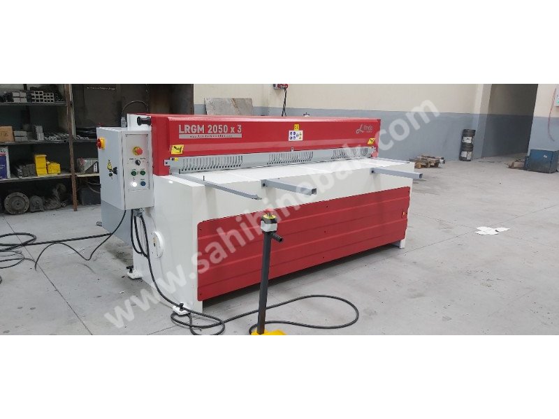 LRGM 2050 x 3mm Linda Machine Rediktörlü Giyotin Makas - Guillotine Machines