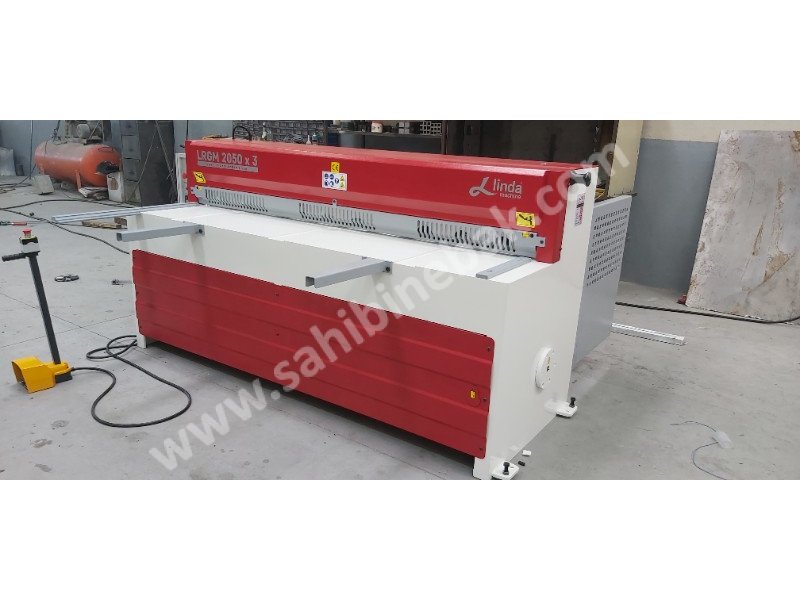 LRGM 2050 x 3mm Linda Machine Rediktörlü Giyotin Makas - Guillotine Machines