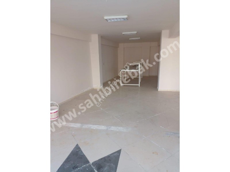 Antalya Kumluca Eskicami Mah. Satılık 250 m2 Dükkan