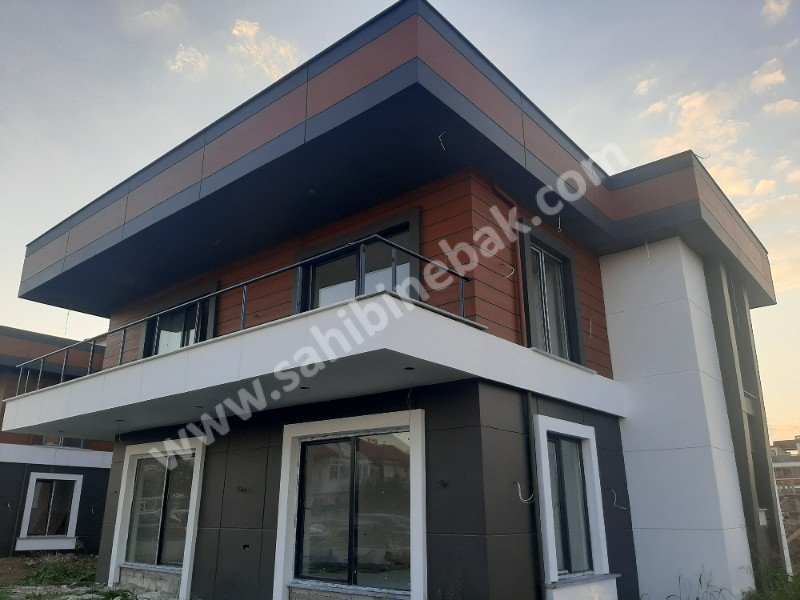 Tekirdağ Şarköy İstiklal Mah. Satılık 4+1 Müstakil Villa 350 m2