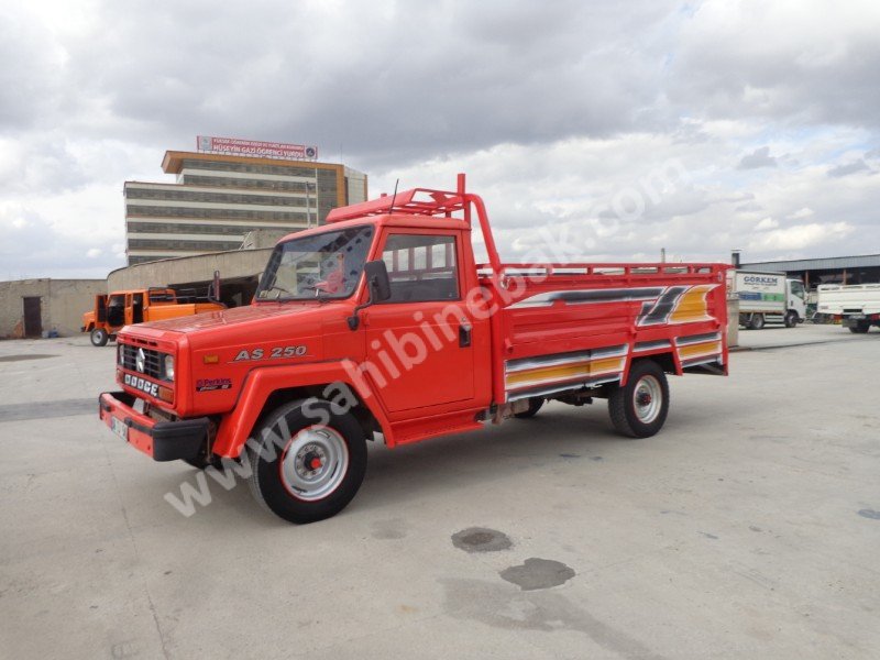 ANKARADA DAMPERLİ 2000 MODEL PERKİNS MOTOR FUL ORJİNAL DOÇ