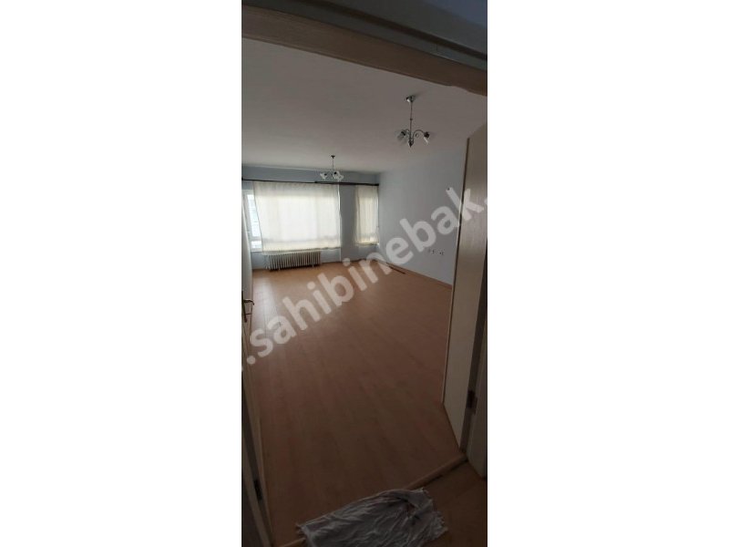 Sakarya Adapazarı Tığcılar Mah. Satılık 1. Kat 3+1 Daire 135 m2