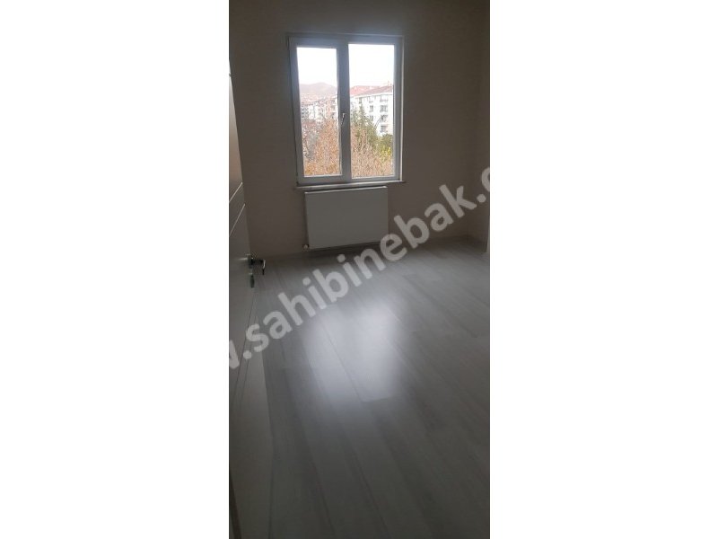 Aksaray Merkez Hasas Mah. Satılık 2. Kat 4+1 Daire 185 m2