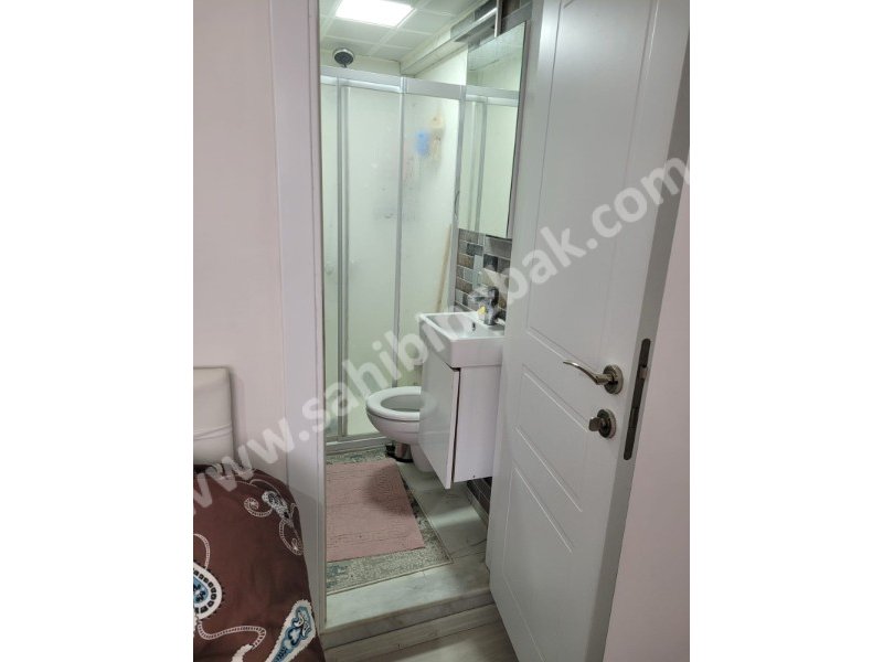 İzmir Karşıyaka Yalı Mahallesinde Satılık 2. Kat 3+1 Lüks Daire