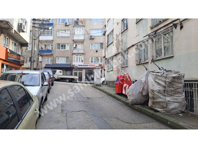 OSMANGAZİ ALTIPARMAK'TA SATILIK 150 M2 DÜKKAN