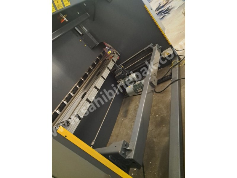 CNC 3100 x 135 Ton 4 Eksen Linda Abkant Pres - Press Brake ( SIFIR )