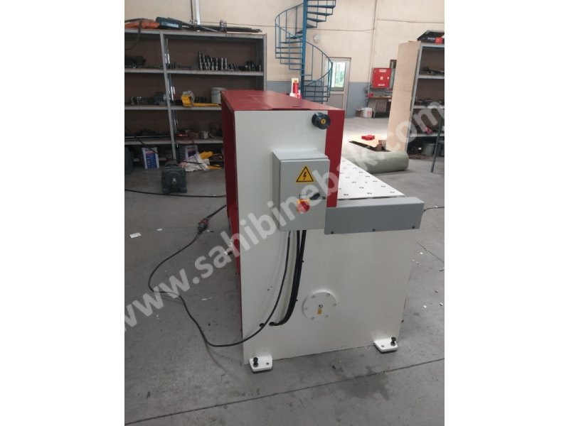 LRGM 1550 x 6mm Rediktörlü LİNDA Machine Marka Giyotin Makas