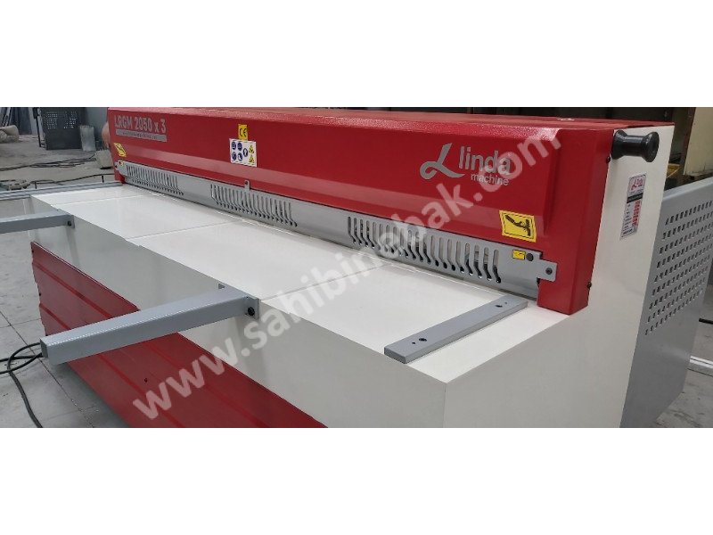 LRGM 2050 x 3mm Linda Machine Rediktörlü Giyotin Makas - Guillotine Machines