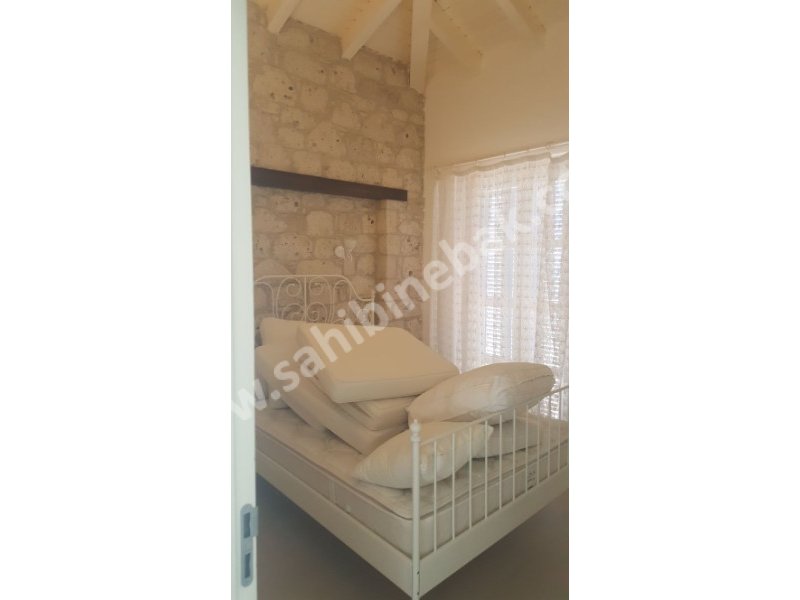 İzmir Çeşme Alaçatıda Özel Havuzlu Günlük Kiralık Lüks Tatil Villası Villa Saray