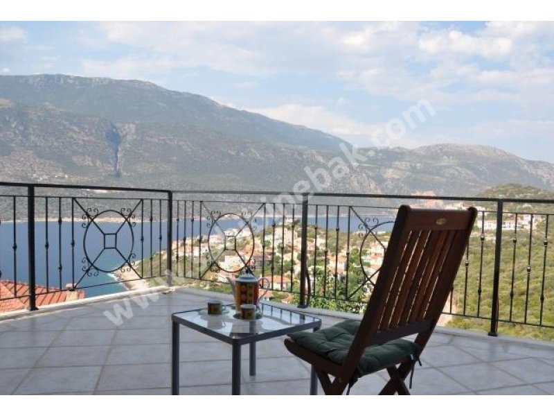 Antalya Kaş'ta Lüks Havuzlu Haftalık Kiralık 250 m2 Villa
