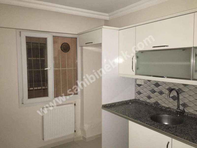 İzmir Konak Mithatpaşa Mah. 125 m2 Kiralık 1. Kat 3+1 Daire