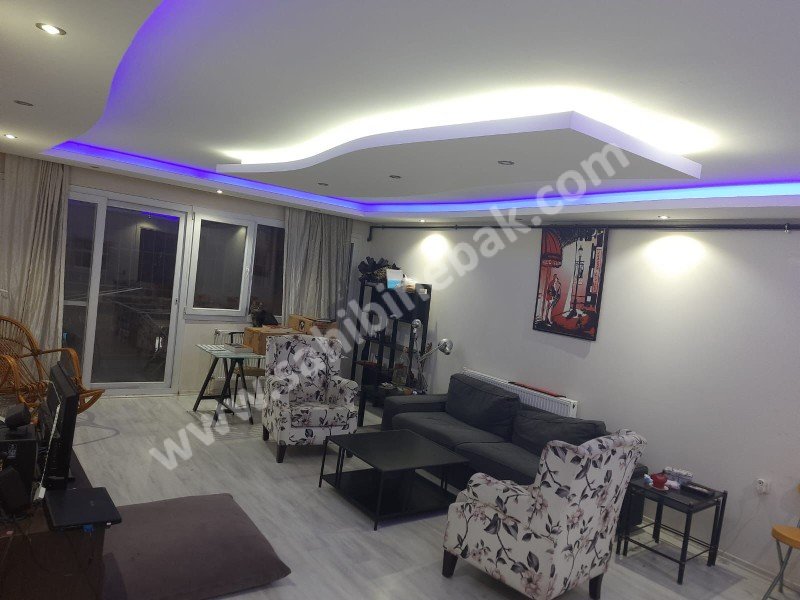 İzmir Konak Mithatpaşa Mah. 125 m2 Kiralık 1. Kat 3+1 Daire