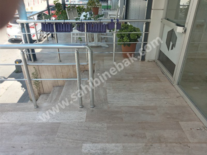 Çekmeköy Taşdelen'de cadde üzerinde Kiralık 65 m2 dükkan