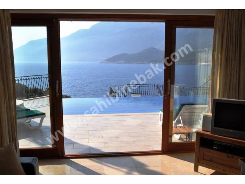 Antalya kaş'ta lüks havuzlu kiralık villa