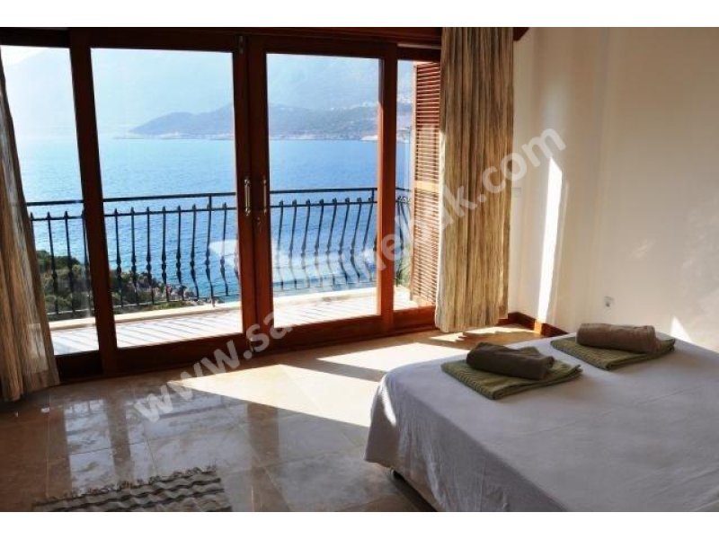 Antalya kaş'ta lüks havuzlu kiralık villa