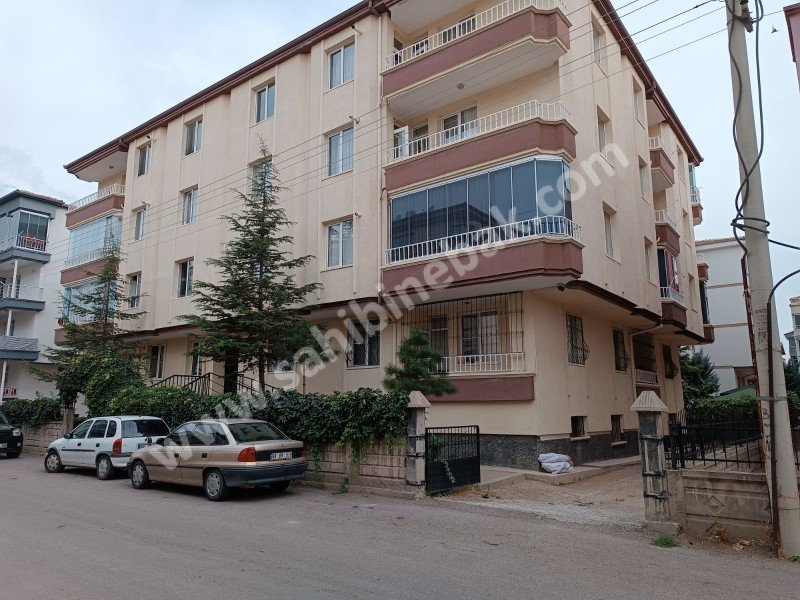 Aksaray Büyük Bölcek Mah. 225 m2 Satılık 3. Kat 4+1 Daire