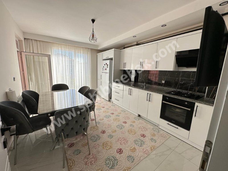 AKSARAY MERKEZ'DE SATILIK 3+1 SIFIR ARAKAT 165 M2 DAİRE