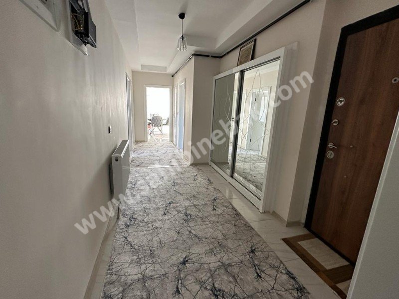 AKSARAY MERKEZ'DE SATILIK 3+1 SIFIR ARAKAT 165 M2 DAİRE