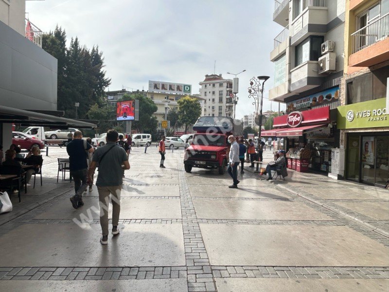 ALSANCAK KIBRISŞEHİTLERİNDE  SEVİNÇ PASTANESİ YAKINI KİRALIK OFİS