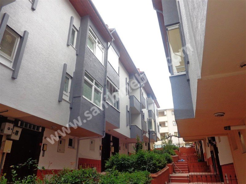 NİLÜFER ÜÇEVLER MAH. SATILIK TRİPLEX 3+1 VİLLA