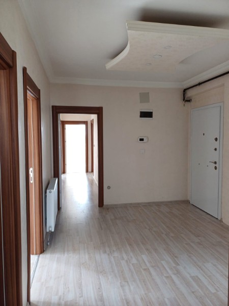 Aksaray Merkez İstiklal Mah. Kiralık 4. Kat 3+1 Daire