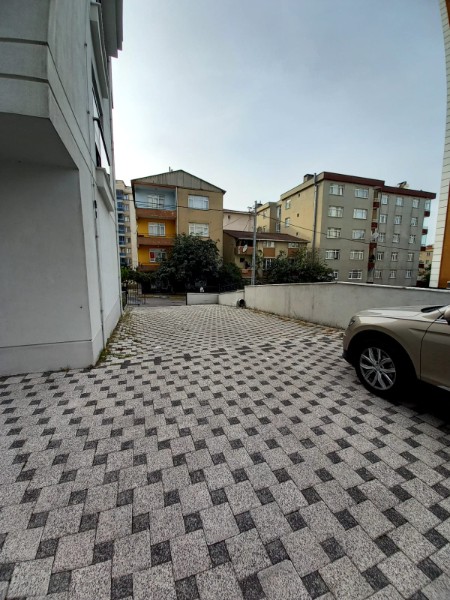 MALTEPE ZÜMRÜTEVLERDE SATILIK 2+1 KOMBİLİ 70 m2 YÜKSEK GİRİŞ DAİRE