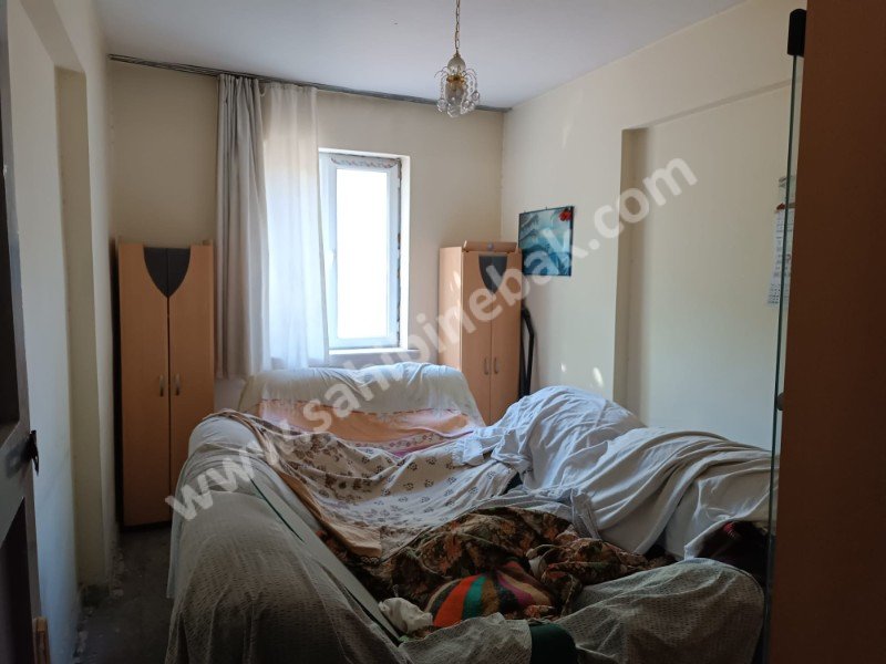 AKSARAY BÜYÜK BÖLÇEK KIPRIS SOKAK SATILIK 2 KAT 3+1 DAİRE