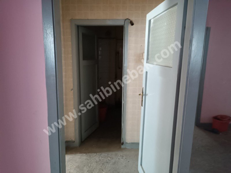 AKSARAY BÜYÜK BÖLÇEK KIPRIS SOKAK SATILIK 2 KAT 3+1 DAİRE