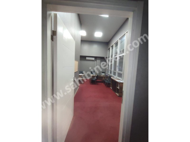 MERMERCİLER SANAYİ SİTESİN'DE KİRALIK 750 M2 FABRİKA