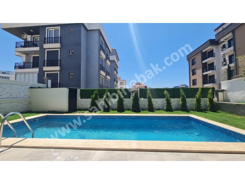 Seferihisa Camikebirde Müstakil Bahçesi Satılık 5+2 Hauzlu Villa