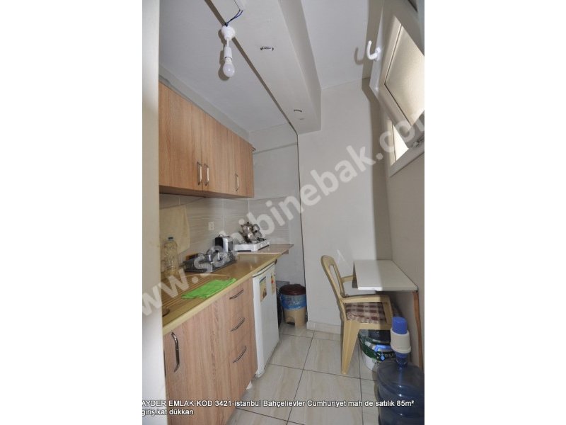 Bahçelievler Cumhuriyet mah de satılık 85m² giriş kat dükkan