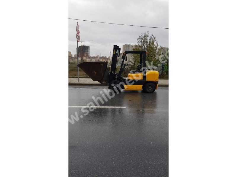 İKİTELLİ KİRALIK 5 TON FORKLİFT DİZEL AKÜLÜ FORKLİFTLER