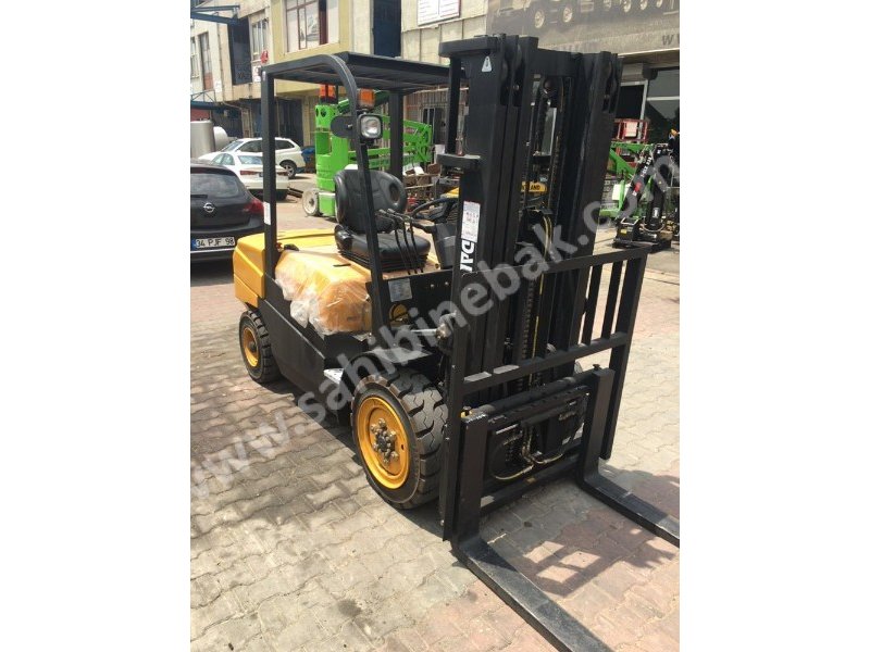 BÜYÜKÇEKMECE KİRALIK SIFIR 12 TON FORKLİFT