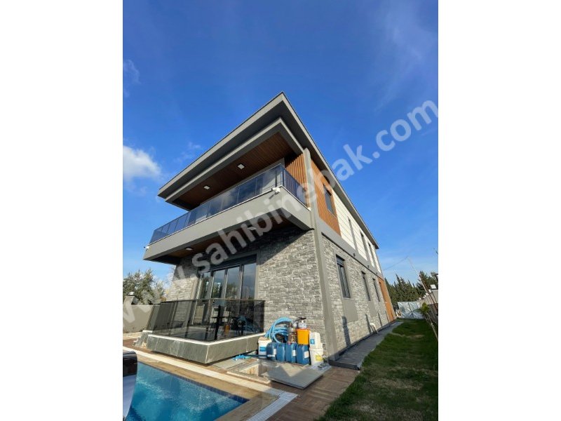 ANTALYA DÖŞEMEALTINDA SATILIK 540 M2  6+1  HAVUZLU MALİKANE