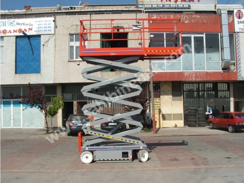 SİLİVRİ KİRALIK 12 METRE MANLİFT MAKASLI PLATFORM AYLIK